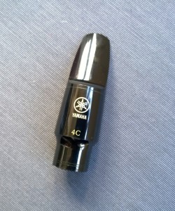 Mustiuc Sax Alto Yamaha Plastic 4C