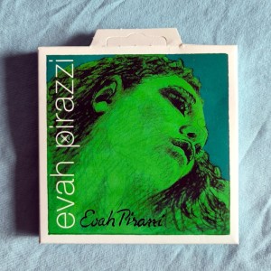 Corzi vioara Evah Pirazzi Re, Sol