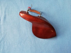 Barbie Vioara model STRAD din Boxwood